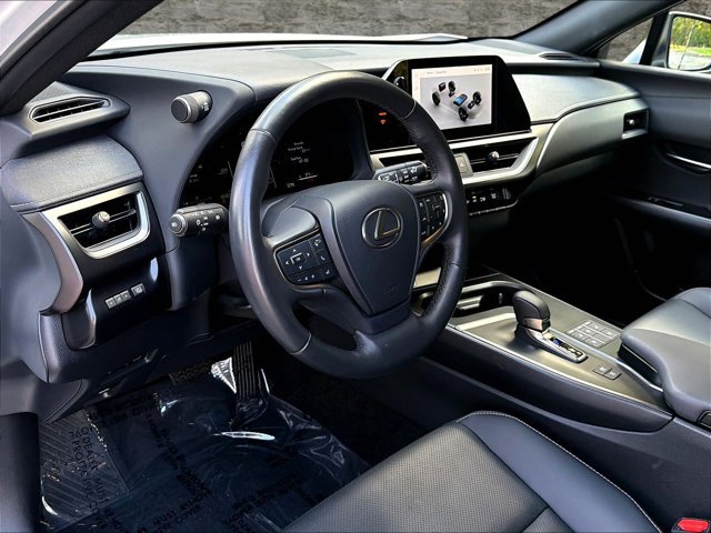 Used 2025 Lexus UX 300h AWD w/ Accessory Package (Z1) image 19