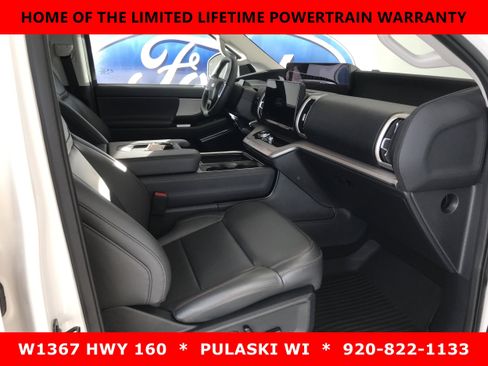 Used 2025 Ford Expedition Max Active AWD/4WD image 5