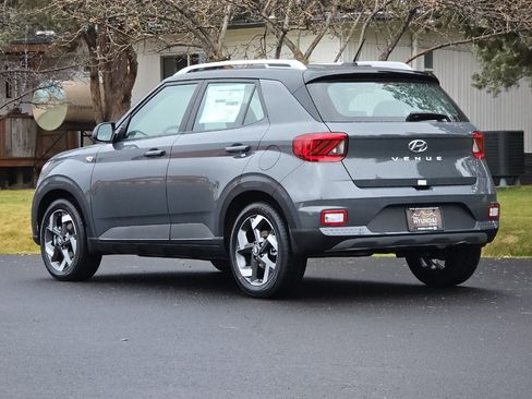 New 2026 Hyundai Venue SEL image 6