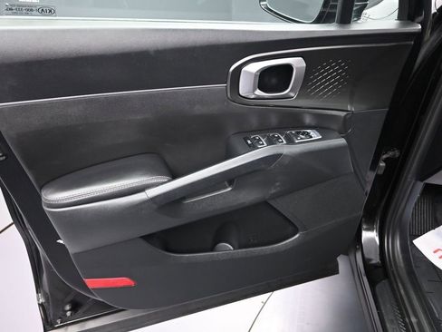 Certified 2021 Kia Sorento S image 10