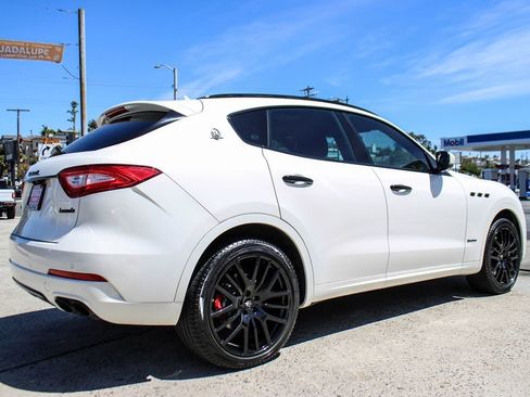 Used 2019 Maserati Levante S GranLusso AWD/4WD image 6