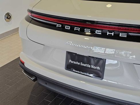 New 2025 Porsche Panamera 4 image 15