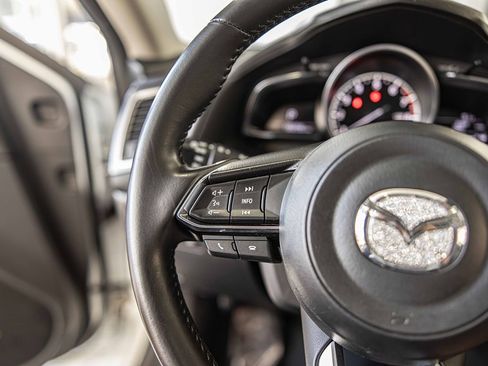 Used 2017 MAZDA MAZDA3 Grand Touring image 23