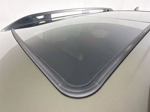 Used 2024 Subaru Ascent Touring image 14