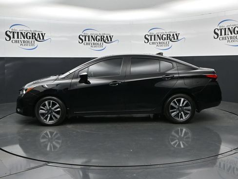 Used 2024 Nissan Versa SV w/ Trunk Package FWD image 4