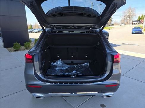 New 2026 Mercedes-Benz GLA 250 4MATIC image 5