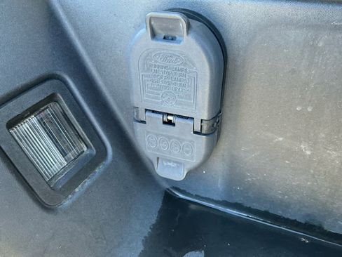 Used 2015 Ford F150 XLT w/ Equipment Group 302A Luxury image 20