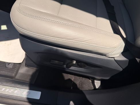 Certified 2025 Ford Explorer Platinum w/ LUX Leather Package AWD/4WD image 19