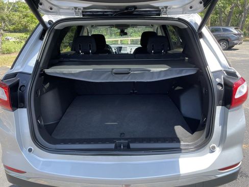 Used 2019 Chevrolet Equinox LT w/ Driver Convenience Package FWD image 39