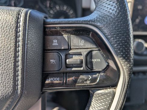 Used 2023 Toyota Tundra Limited image 28