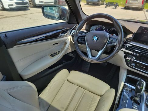 Used 2018 BMW 530i w/ Premium Package RWD image 19