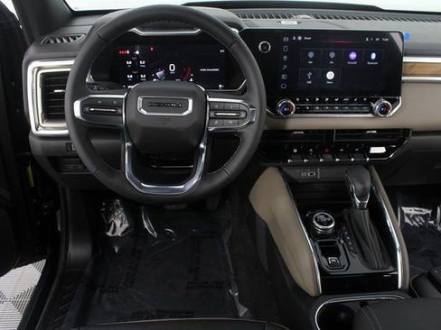 New 2026 GMC Canyon Denali image 12