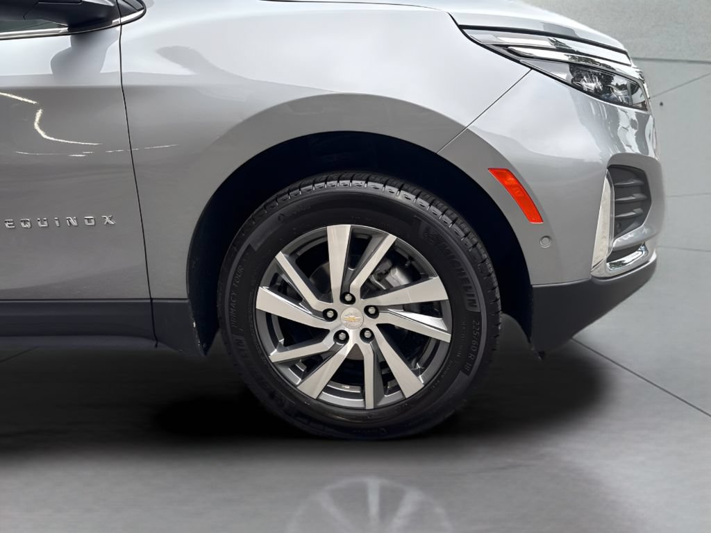Used 2024 Chevrolet Equinox Premier AWD/4WD image 27