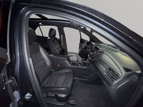 Used 2022 Chevrolet Equinox RS w/ RS Leather Package image 30