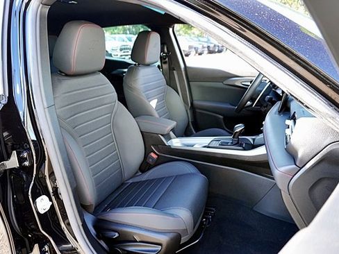 Certified 2024 Dodge Hornet R/T w/ Tech Pack w/o Parking image 12