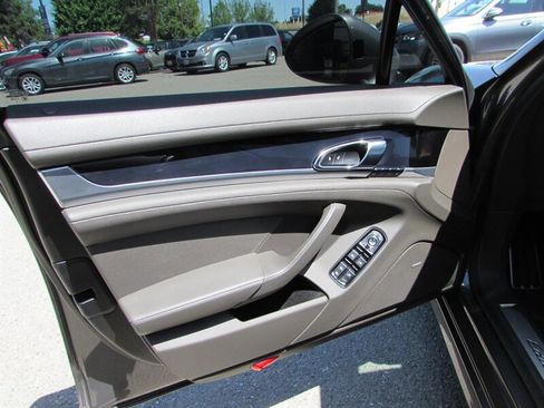 Used 2016 Porsche Panamera Edition w/ Premium Package Plus image 5