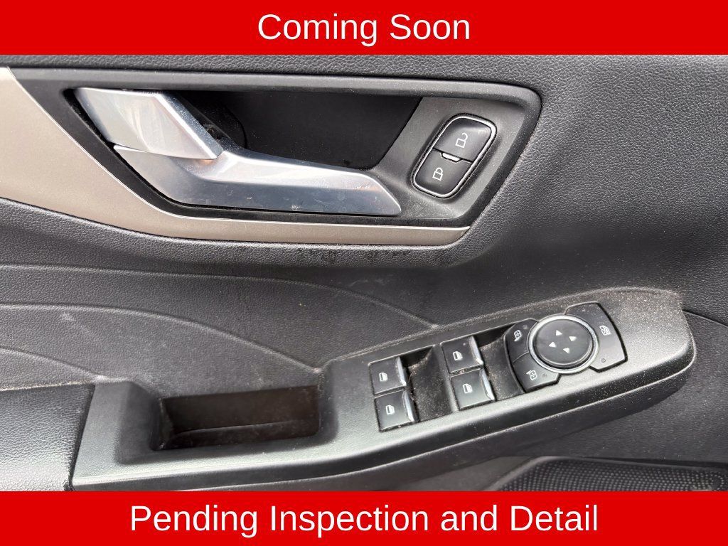 Used 2022 Ford Escape SEL AWD/4WD image 18