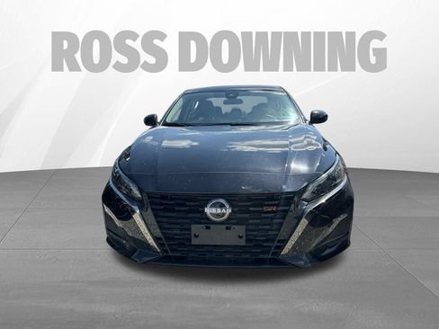 Used 2024 Nissan Altima 2.5 SR FWD image 2