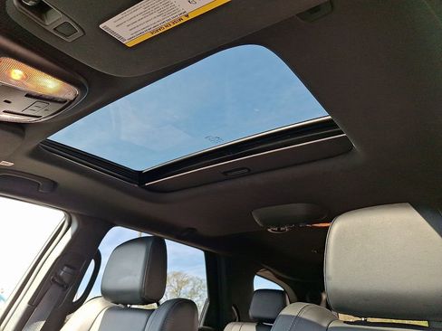 Used 2022 Dodge Durango GT image 16