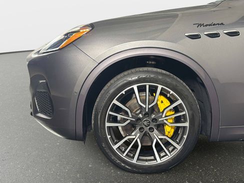 Used 2023 Maserati Grecale Modena AWD/4WD image 13