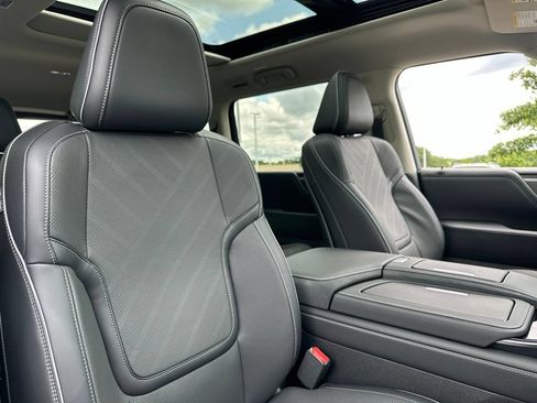 New 2027 INFINITI QX80 Luxe AWD/4WD image 17