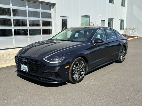 Used 2023 Hyundai Sonata Limited FWD image 1
