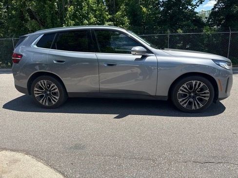 Certified 2025 BMW X3 xDrive30i w/ Premium Package AWD/4WD image 5