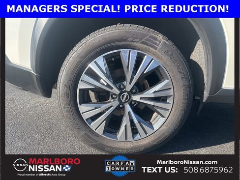 Certified 2023 Nissan Rogue SV image 9