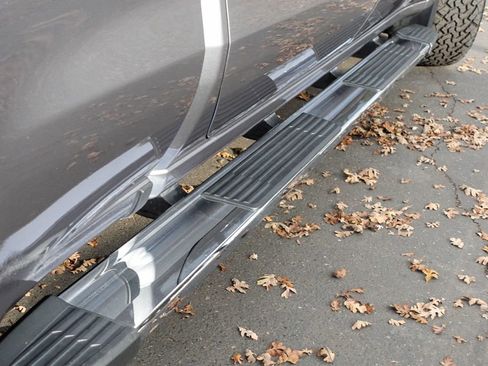 Used 2021 GMC Sierra 1500 SLT w/ SLT Premium Package image 7