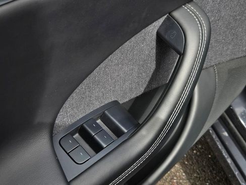 Used 2021 Tesla Model S Long Range image 12