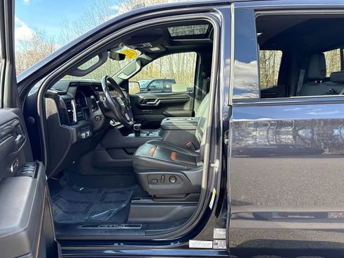 Used 2022 GMC Sierra 1500 AT4 w/ AT4 Premium Package image 36