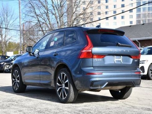 Certified 2025 Volvo XC60 B5 Plus image 5