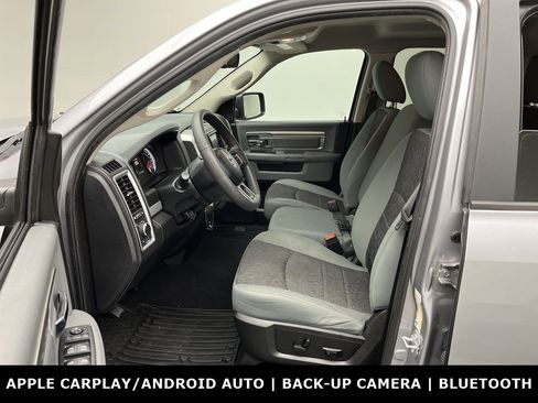 Used 2020 RAM 1500 Classic SLT AWD/4WD image 3