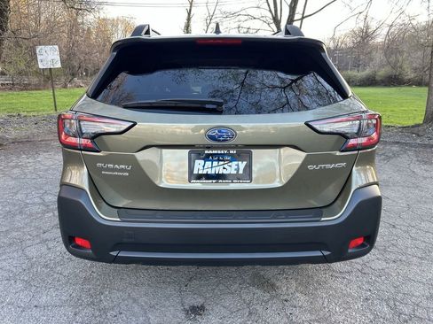 Certified 2025 Subaru Outback Premium AWD/4WD image 7
