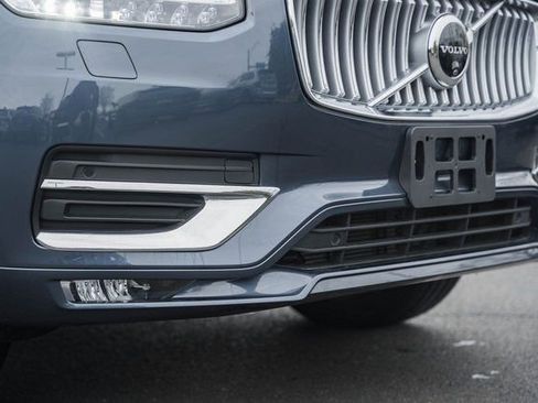 Used 2024 Volvo XC90 B6 Plus w/ Protection Package image 13