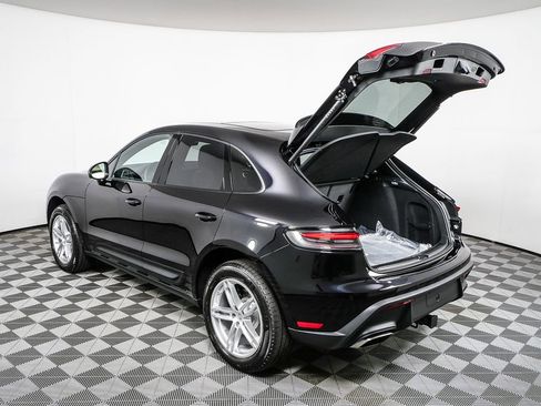 New 2026 Porsche Macan image 36