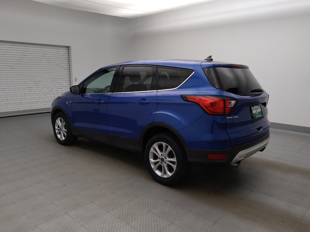 Used 2019 Ford Escape SE FWD image 3