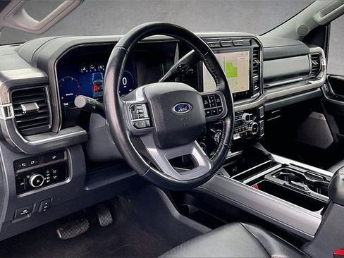 Used 2024 Ford F250 Lariat image 12