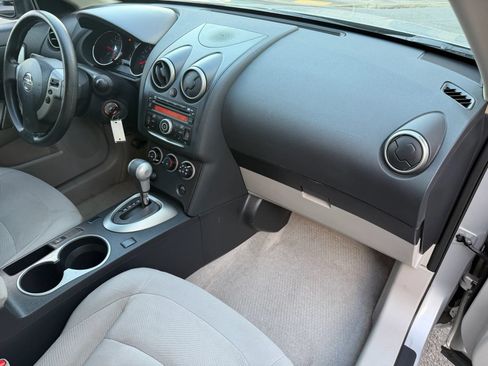 Used 2012 Nissan Rogue S FWD image 44