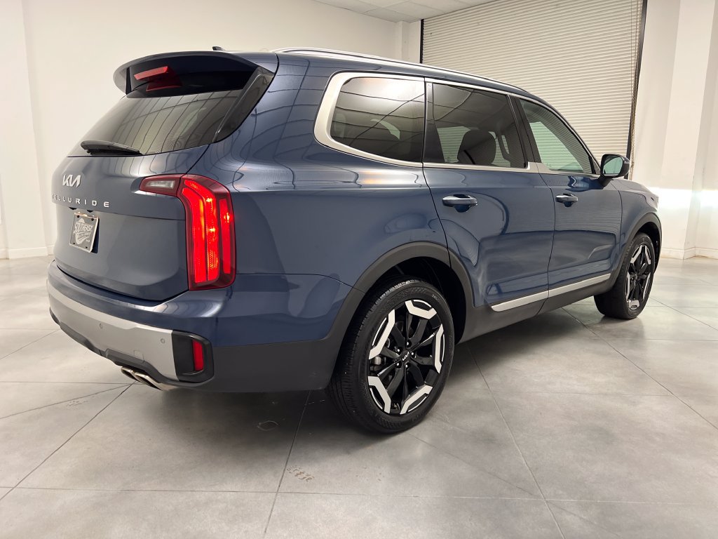 Used 2025 Kia Telluride S FWD image 9