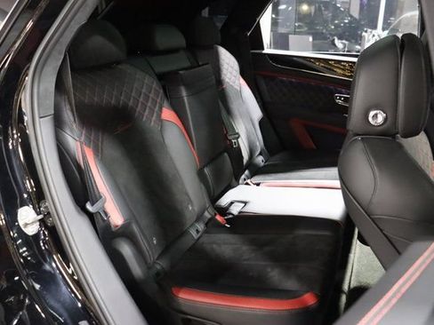 Used 2021 Bentley Bentayga Speed AWD/4WD image 48