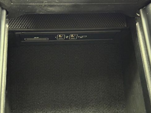 Used 2021 Mercedes-Benz C 63 AMG Sedan w/ Driver Assistance Package image 36