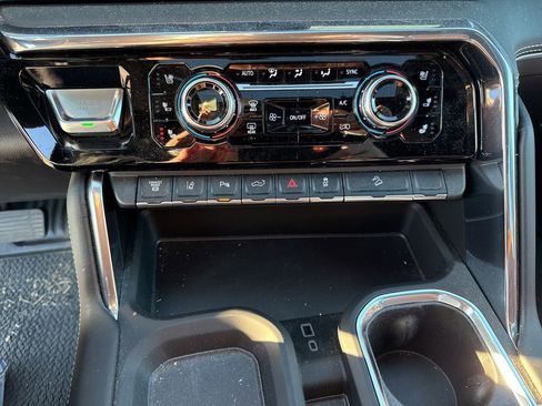 Used 2026 GMC Sierra 2500 Denali Ultimate image 26