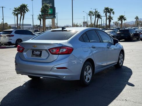 Used 2018 Chevrolet Cruze LS image 5