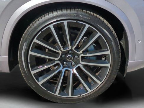 New 2026 Volvo XC90 B6 Ultra w/ Protection Package Premier image 28