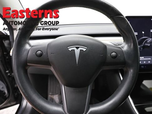 Used 2019 Tesla Model 3 Standard Range RWD image 10