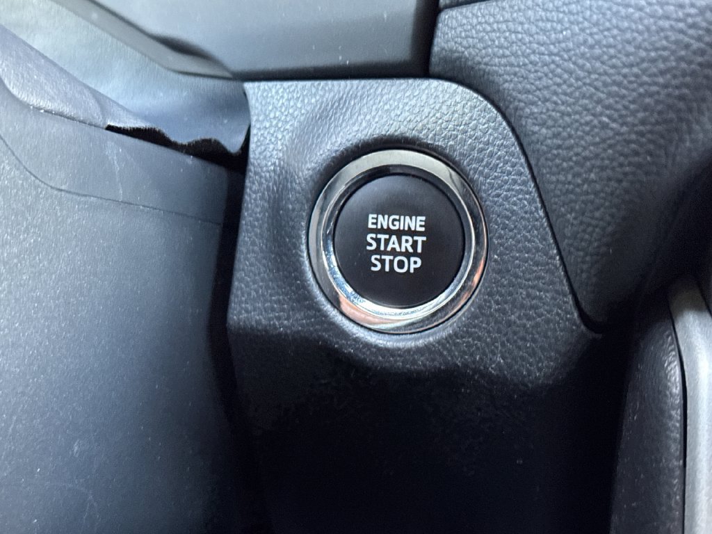 Used 2024 Toyota RAV4 XLE FWD image 28