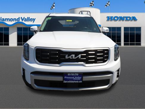 Used 2024 Kia Telluride S w/ S Sunroof Package FWD image 2