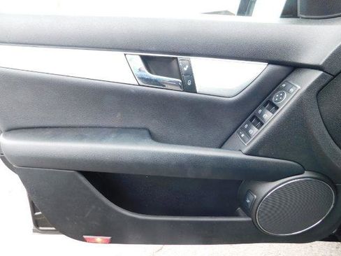 Used 2011 Mercedes-Benz C 300 Sedan image 11