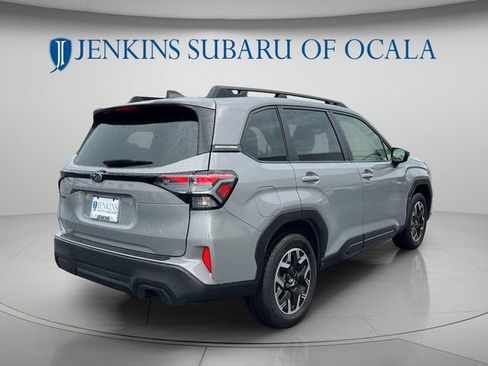 Used 2025 Subaru Forester Premium w/ Convenience Package #1 AWD/4WD image 3